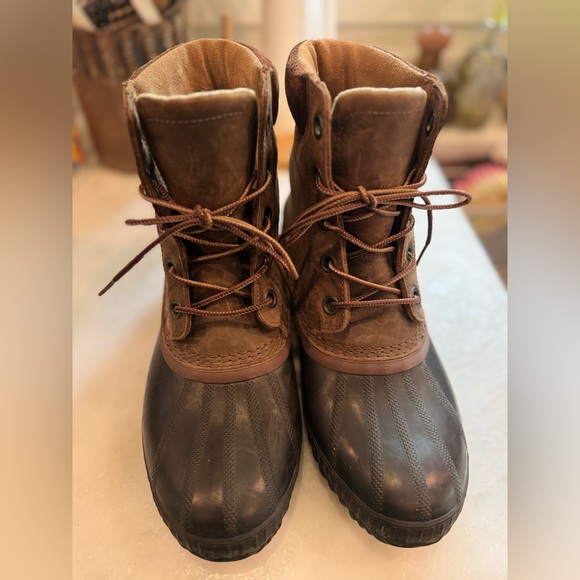 Sorel Mens Cheyanne Lace Boots Size 9